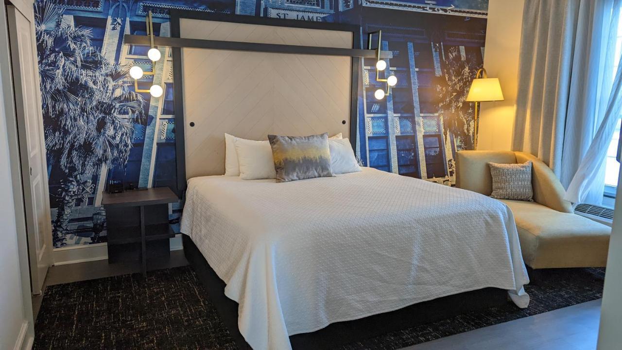 Hotel Indigo Jacksonville-Deerwood Park By Ihg Exterior photo