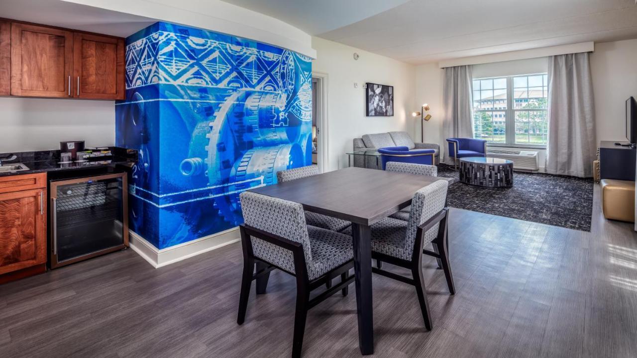 Hotel Indigo Jacksonville-Deerwood Park By Ihg Exterior photo
