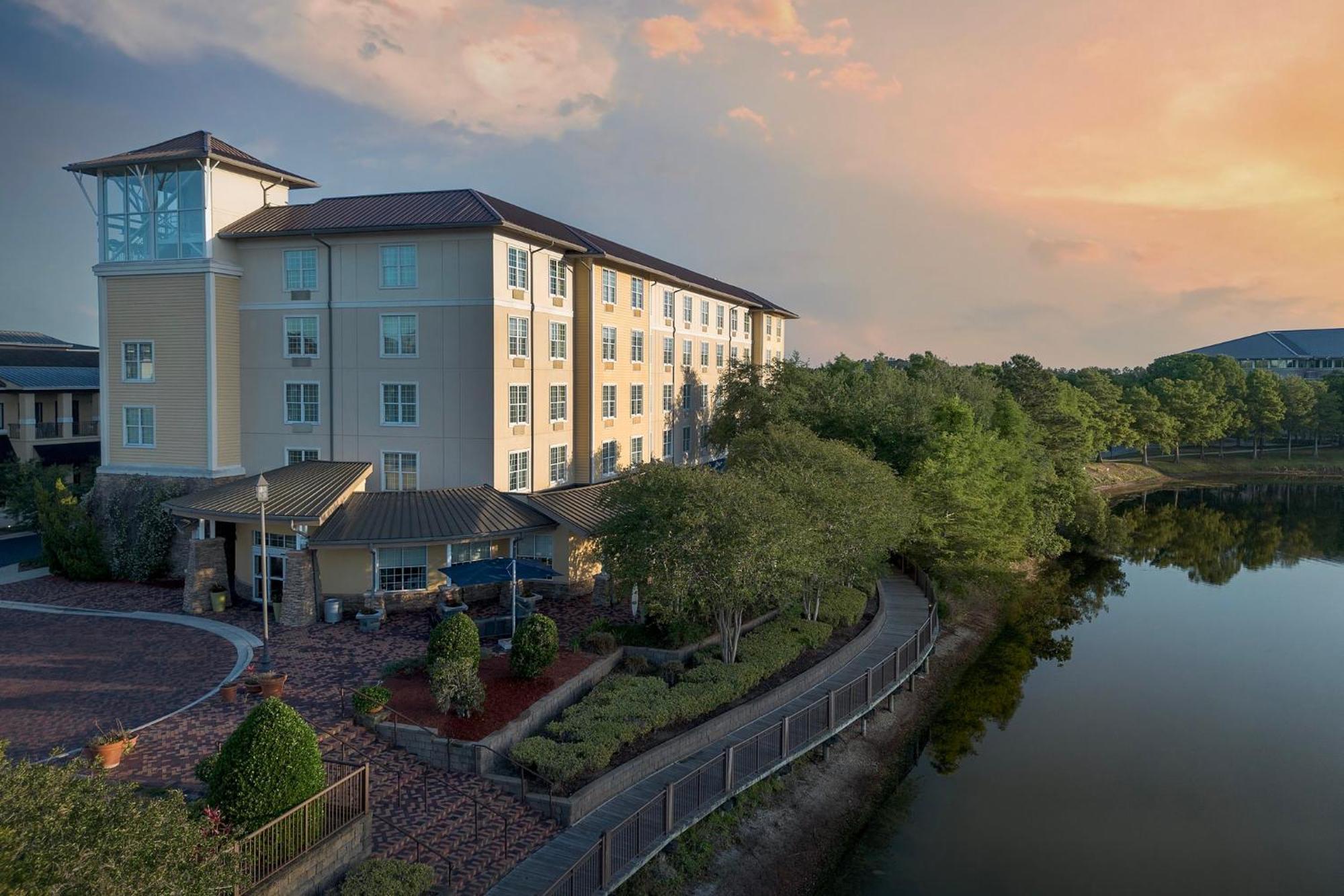 Hotel Indigo Jacksonville-Deerwood Park By Ihg Exterior photo