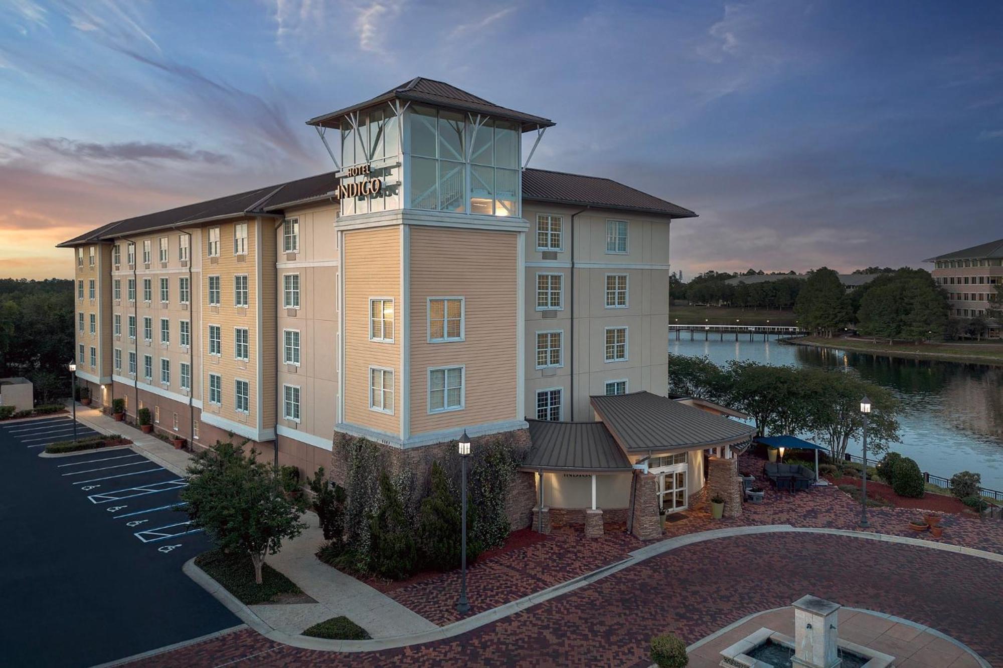 Hotel Indigo Jacksonville-Deerwood Park By Ihg Exterior photo