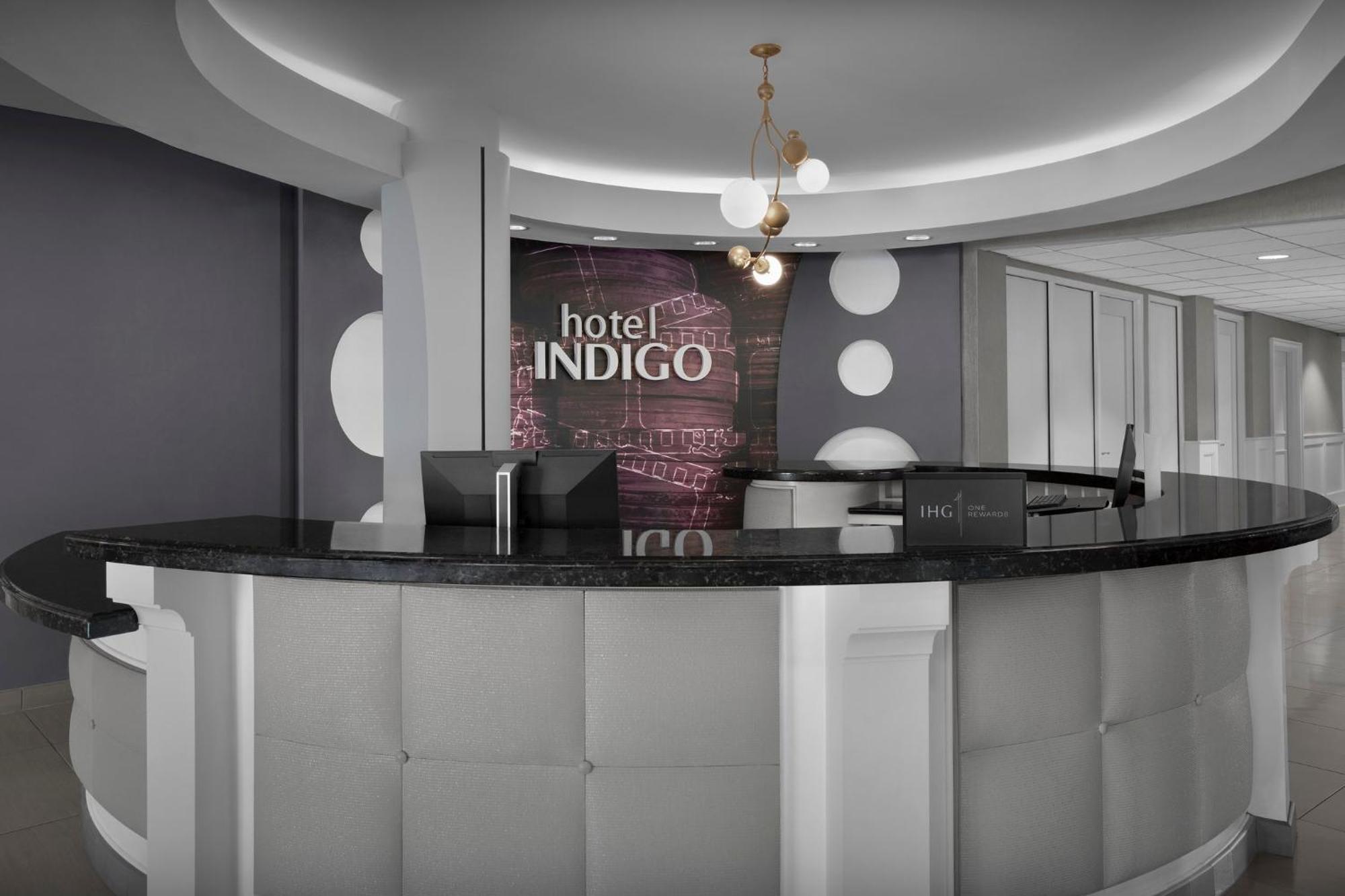 Hotel Indigo Jacksonville-Deerwood Park By Ihg Exterior photo